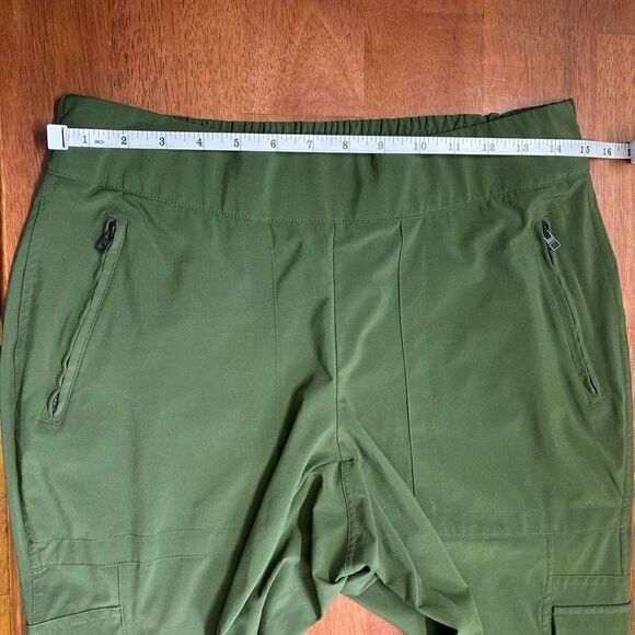 Athleta Chelsea cargo pants green - Picture 8 of 15